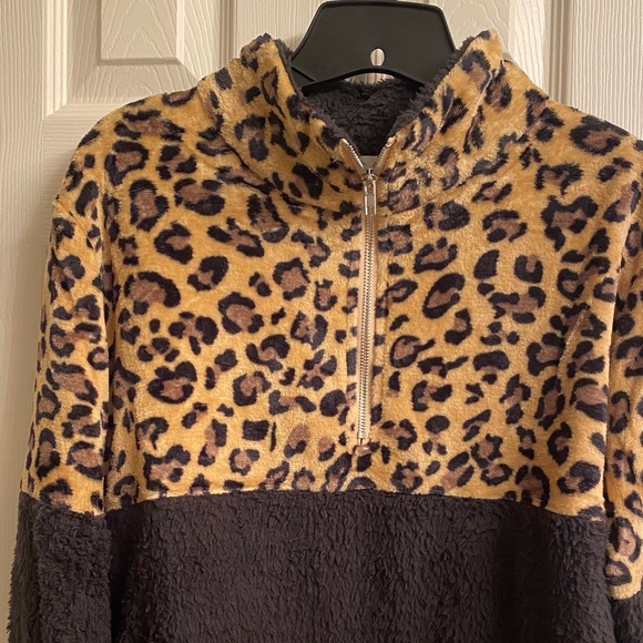 Sweet Generis Leopard Print and Black Fleece Pullover - Picture 3 of 6